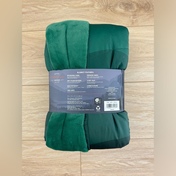 Weatherproof Vintage Summit Hooded Outdoor Blanket Reverse Soft, 54" X 72" Green - Picture 2 of 2